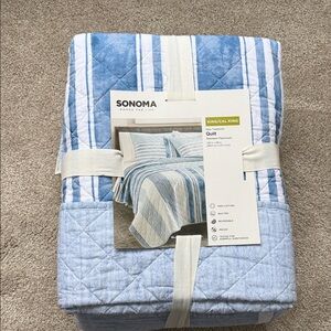 Sonoma King - Cal King Reversible Cotton Aberdeen Patchwork Blue and White Quilt